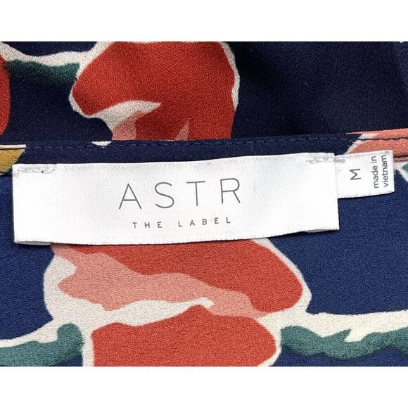 ASTR THE LABEL Womens MEDIUM Navy Floral Cold Shoulder S/S ROMPER Jumper EUC - Picture 6 of 8